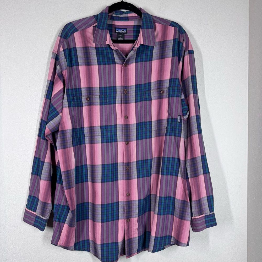 Vintage 90’s Patagonia Men’s Button Up Plaid Shirt Long Sleeve Pink Green XL